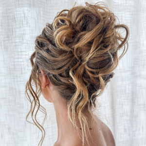 Textured Updo l Charlotte Ewertz